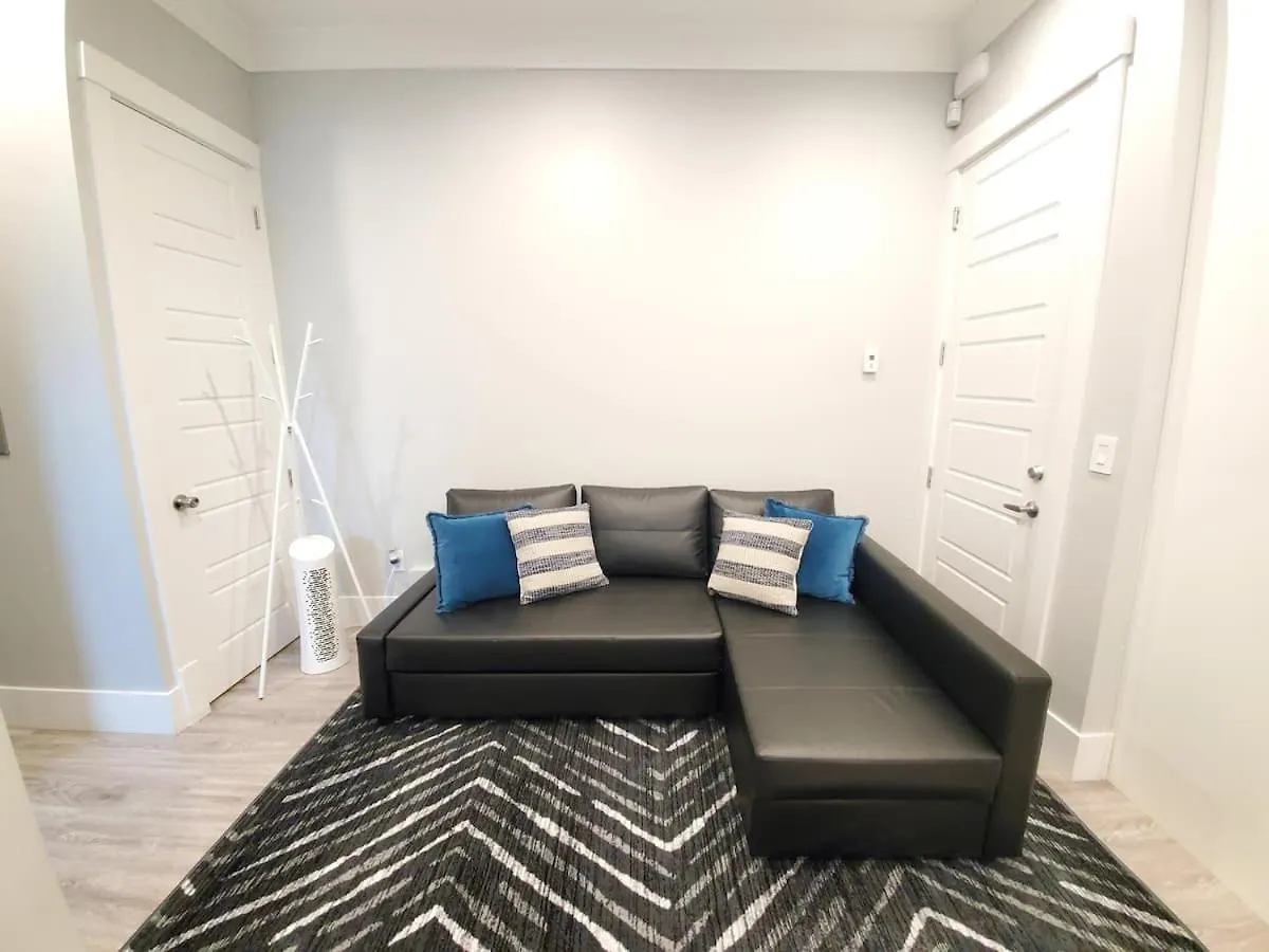Richmond Luxury Private Suite Canada